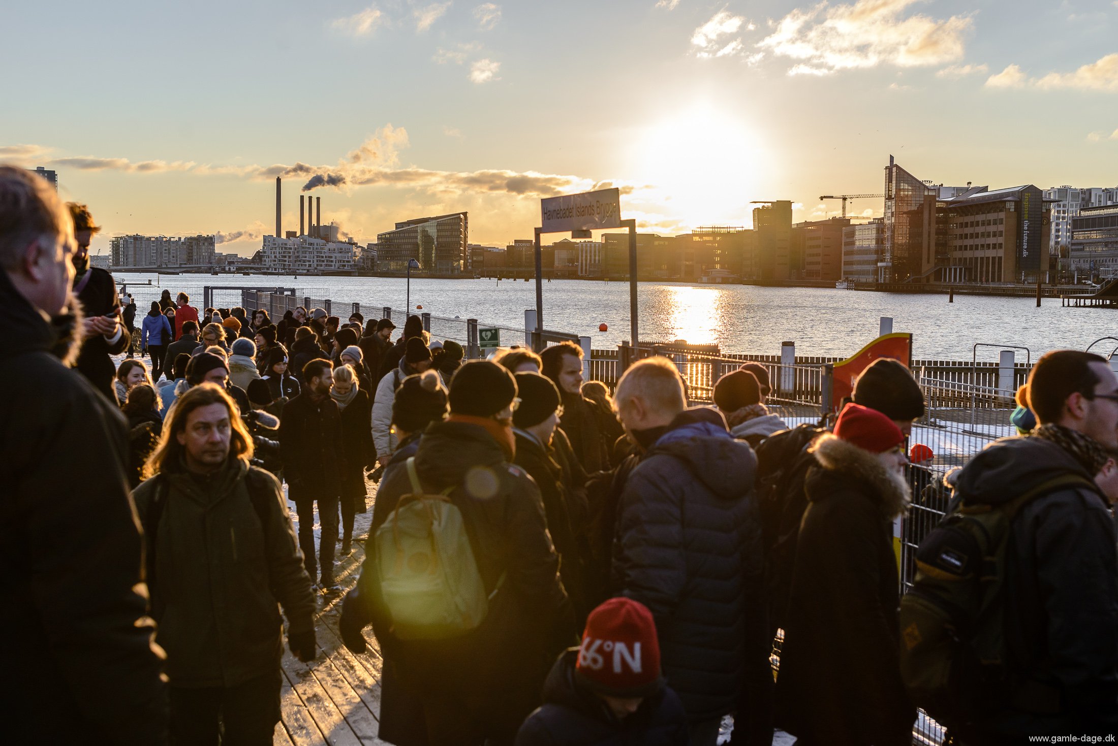 frost-ilddaab-paa-bryggen-38