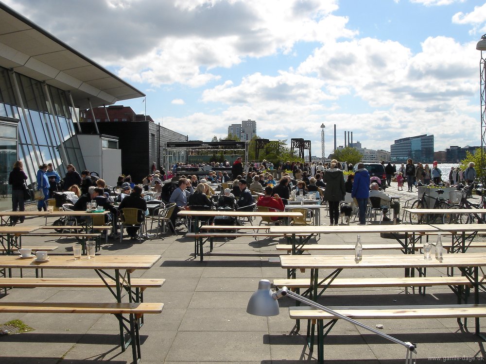 Loppemarked på Bryggens havnekaj
