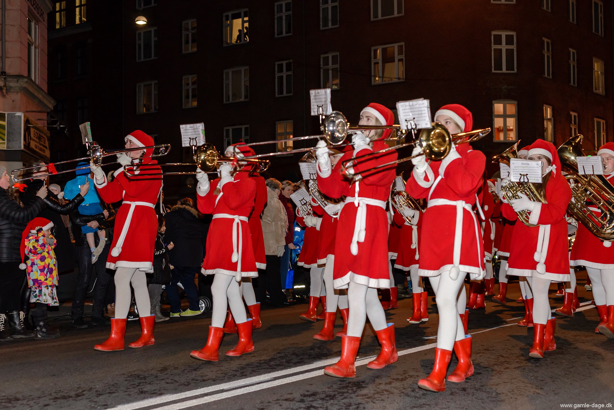 Juleoptog på Amagerbrogade 2014. Foto af Michael Bonnevie juleoptog-amagerbrogade-2014-9