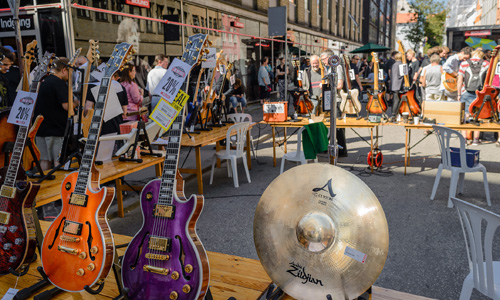 Loppemarked for musikelskere ved Landemærket