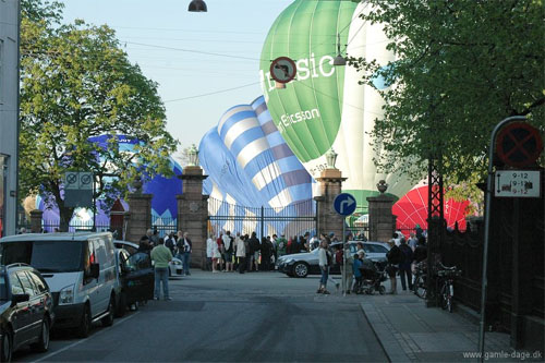 Balloner over byen