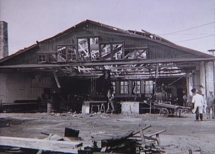 Flyvetroppernes Værksteder på Kløvermarken i København efter sabotagen d. 6. maj 1944