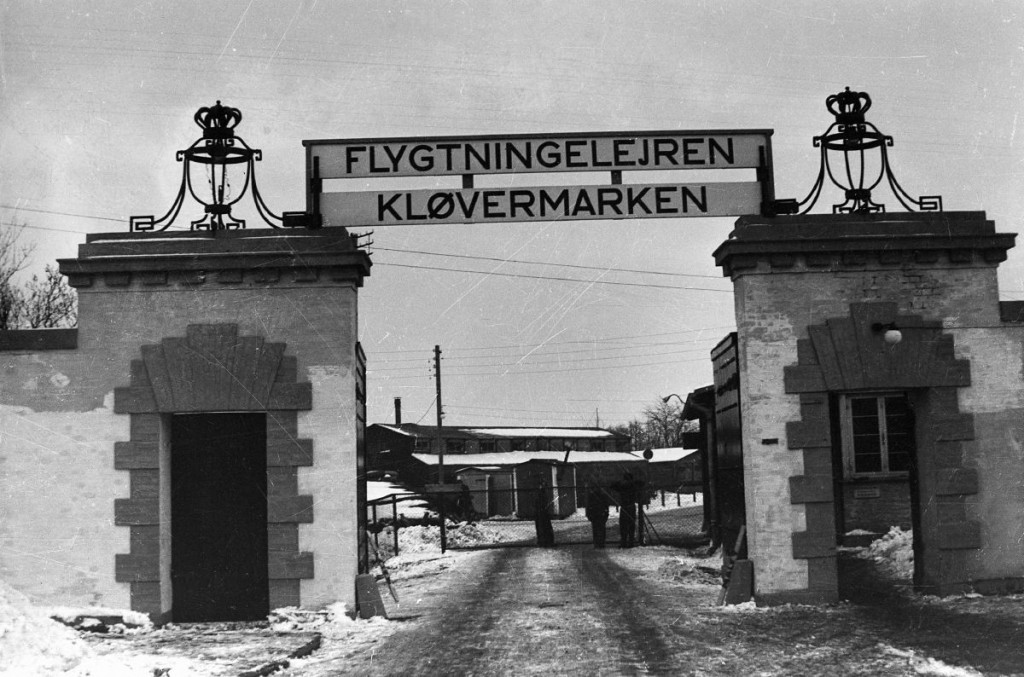 Indgangen til Kløvermarkslejren på Amager - 1945
