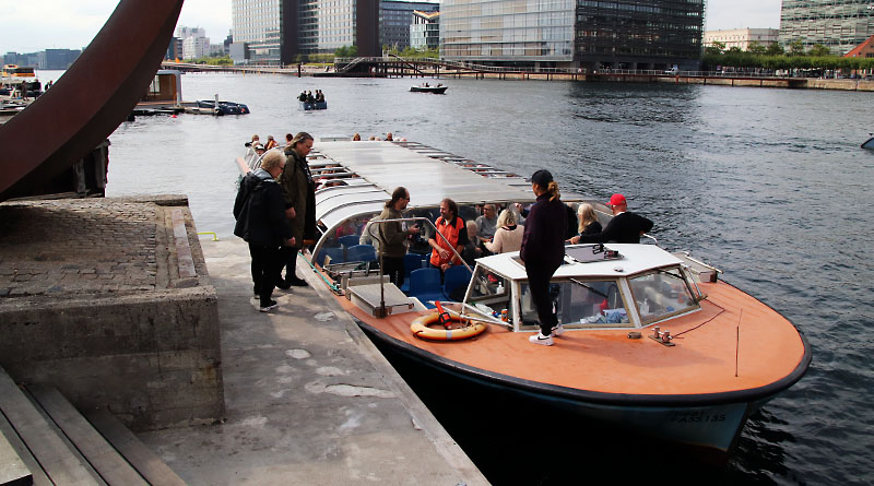 Bådtur i Københavns havn 2021 med bryggens lokalarkiv