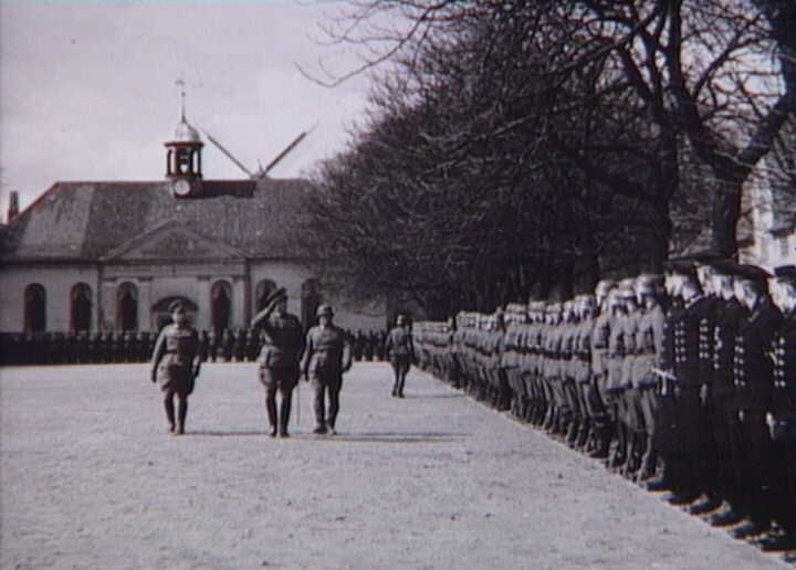 Tysk militærparade i Kastellet d-10 april 1940